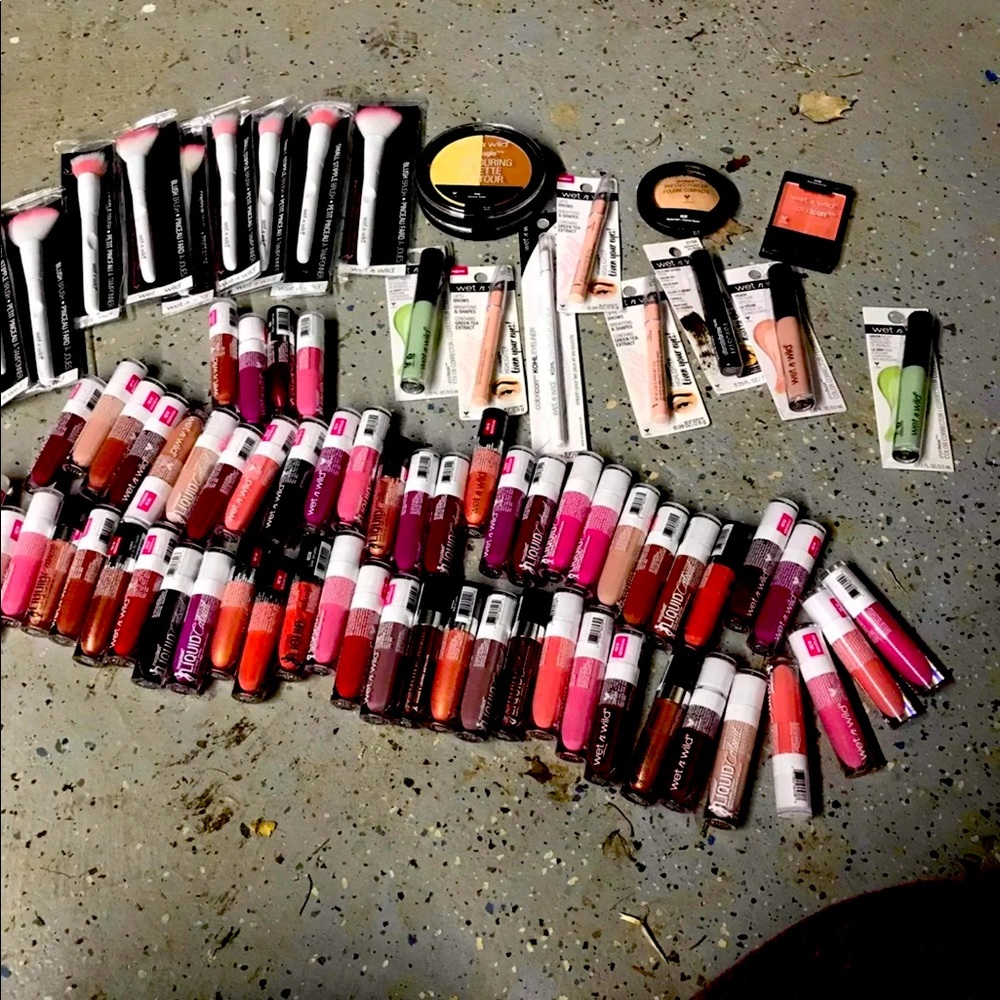 Huge Wet N Wild Makeup Lot!!!